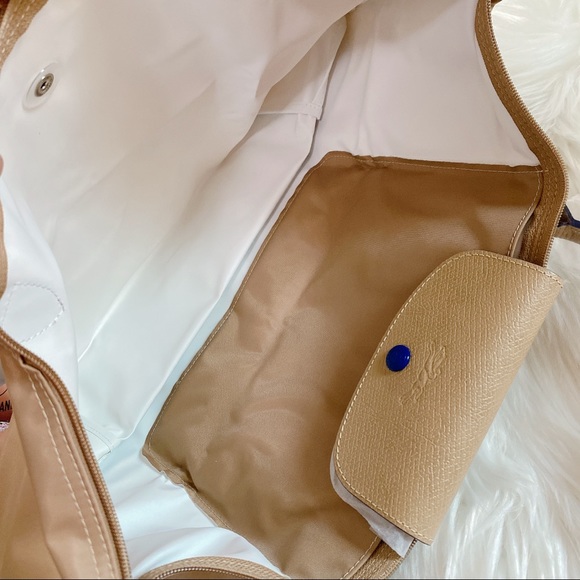 Longchamp Le Pliage Club Tote. Large - Picture 6 of 9